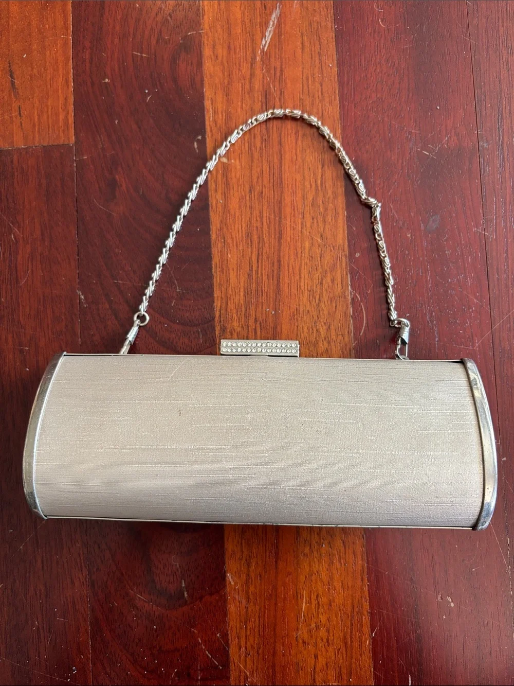 Elegant Silver Metallic Clutch with Chain Strap